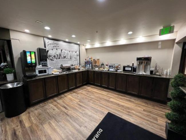 Super 8 By Wyndham Durango Motel Luaran gambar